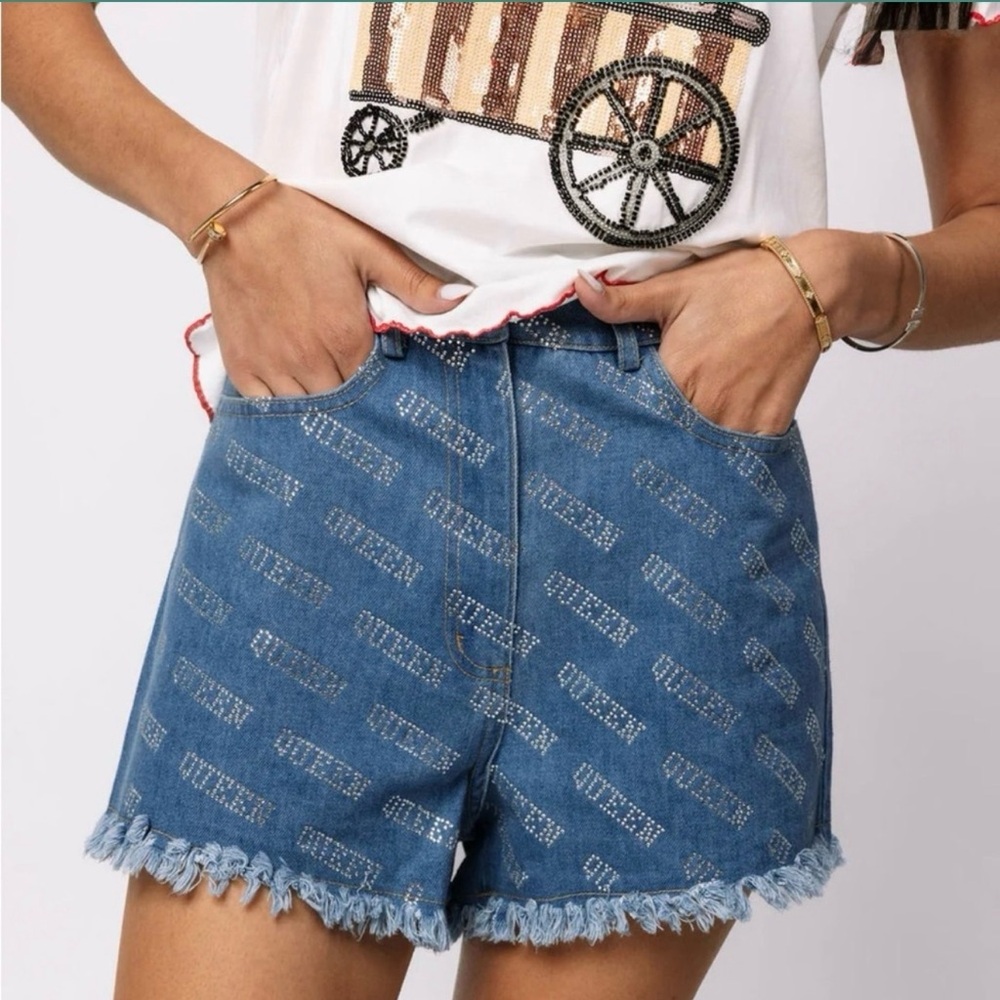 QUEEN OF SPARKLES!!! Like New Blue Denim Patterned Jean Shorts! 🍾🔆💕